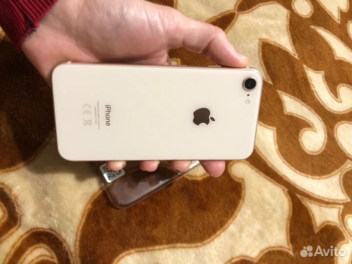 iPhone 8, 64 ГБ