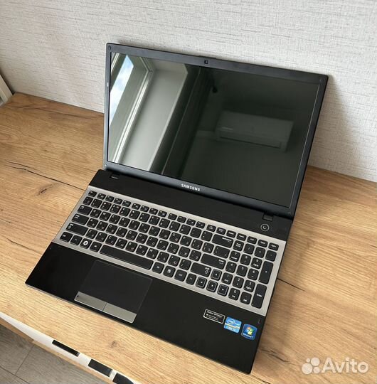 Ноутбук Samsung NP300V5A