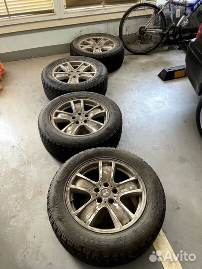 R18 Goodyear UltraGrip 500 255/55, PCD 5x120 DIA 74.1