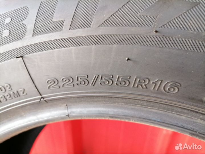 Bridgestone Blizzak LM-32 225/55 R16