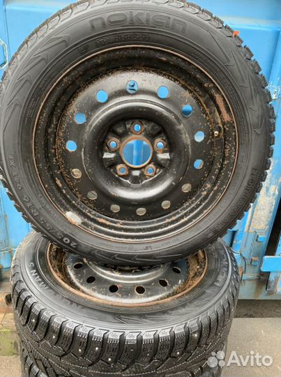 Оригинальный комплект колёс R16 Nissan Tiida