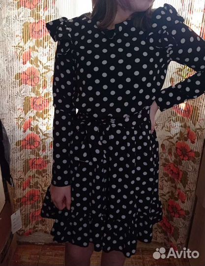 Платье новое 44 размер