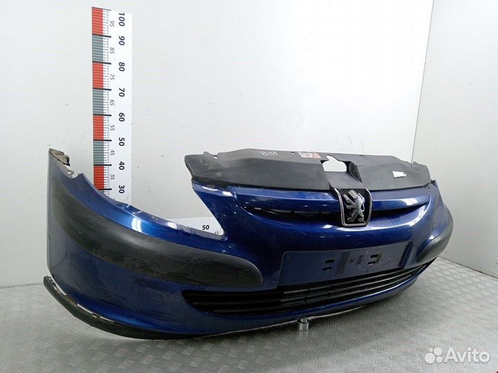 Бампер передний Peugeot 307