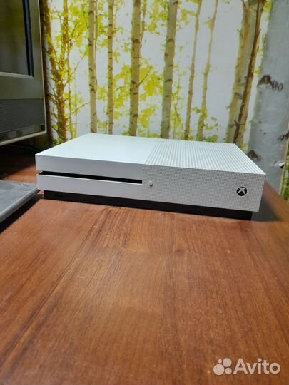 Xbox One S