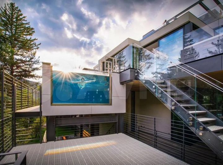 Дом 500 м² на участке 30 сот.