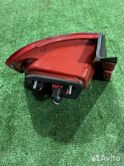 Фонарь задний правый наружний Passaat b6