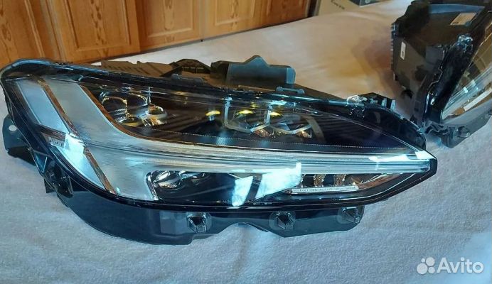 Volvo S90 V90 фара full LED комплект