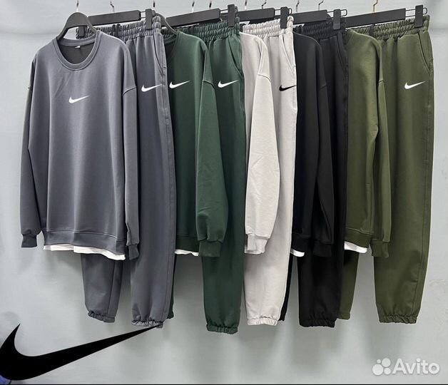 Мужской костюм Nike спортивный