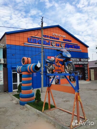 Goodyear UltraGrip Performance+ 215/65 R16