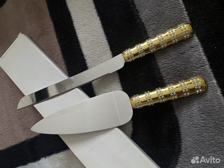 Свадебные нож и лопатка для торта