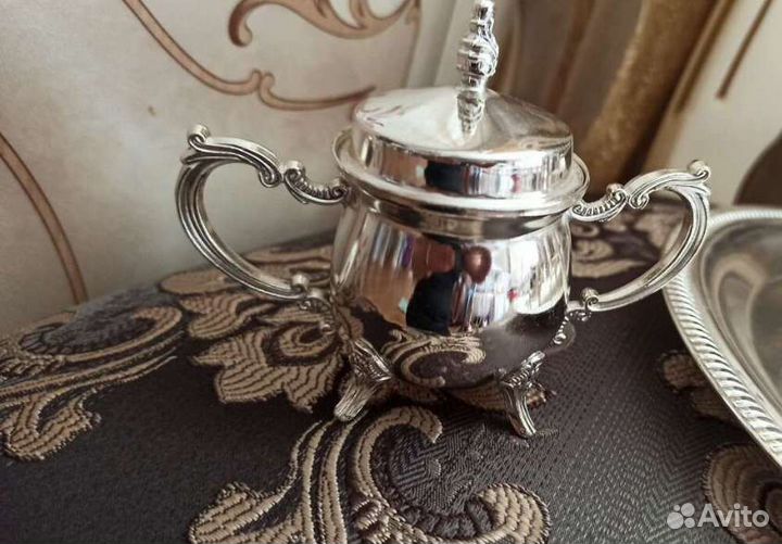 Сахарница и другая Посуда