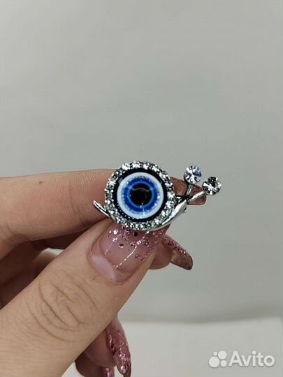 Брошка от сглаза, улитка