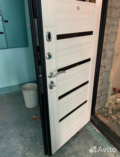 Тёплаякачественнаятолстая дверь входная с доставко