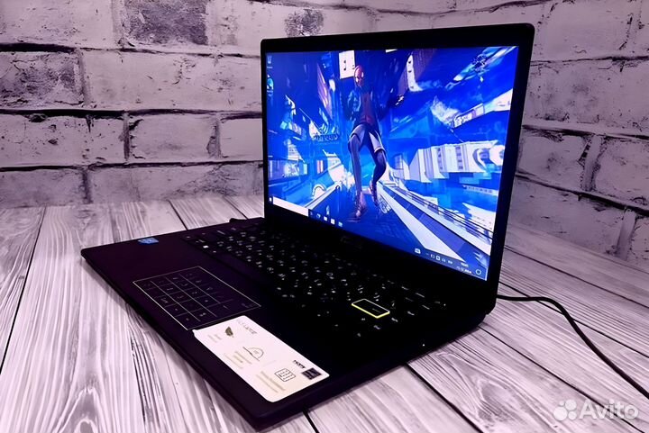 Быстрый ноутбук Asus SSD/Full HD/4ядра