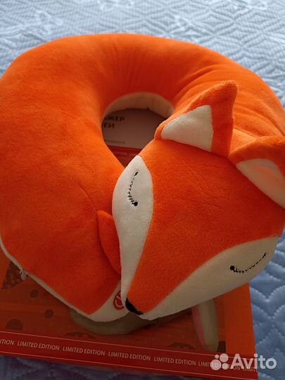 Подушка и игрушка