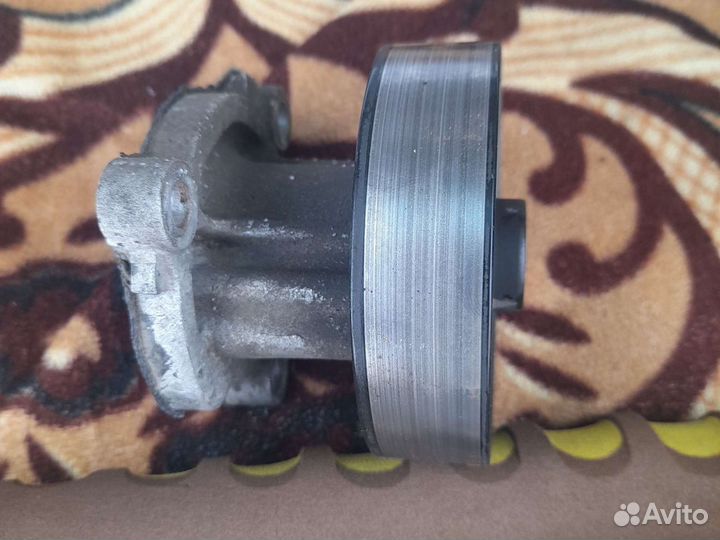 Помпа на двигатель QR20 DE