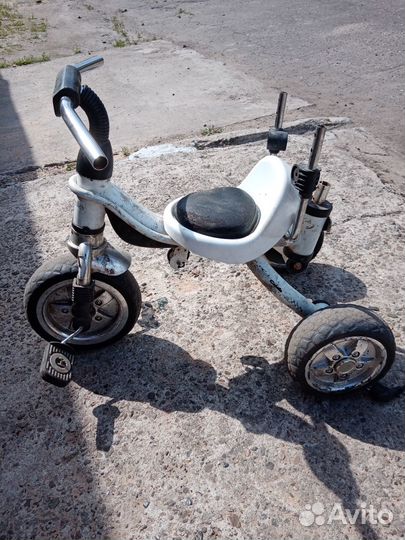 Детский трехколесный велосипед бу