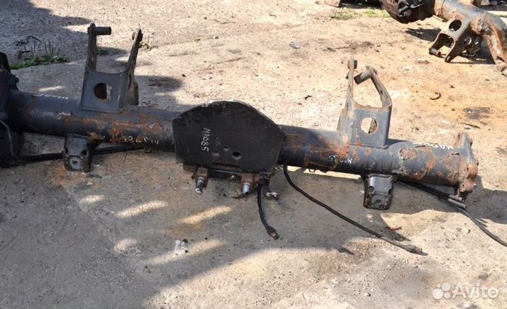 Балка вспомогательного моста MAN TGA 18.460 (01.00