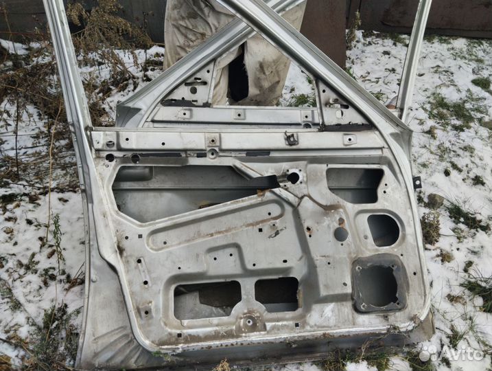 Двери лада 10,12