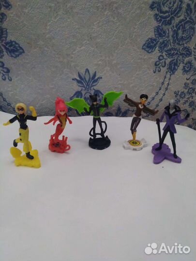 Фигурки Леди баг и Супер кот Киндер