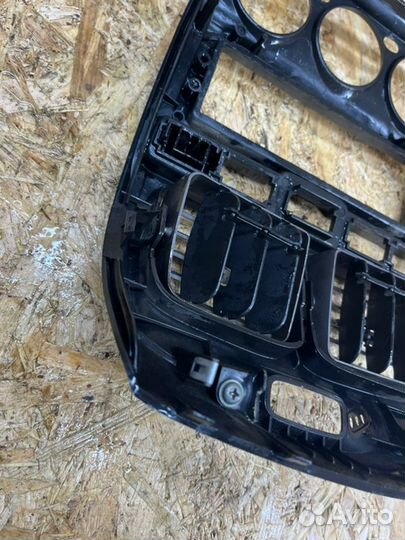 Рамка центральной консоли Hyundai Accent 1.5 2008