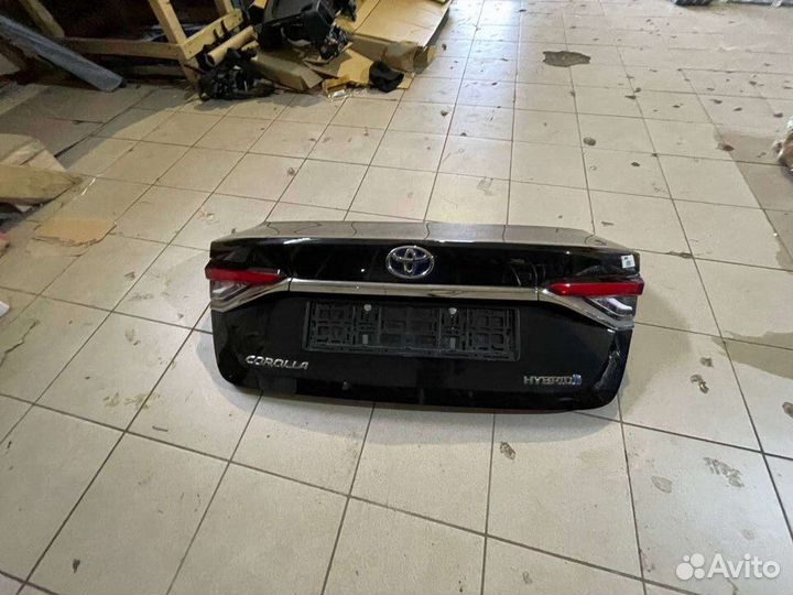 Крышка багажника Тойота Королла Е 210 2018-2023