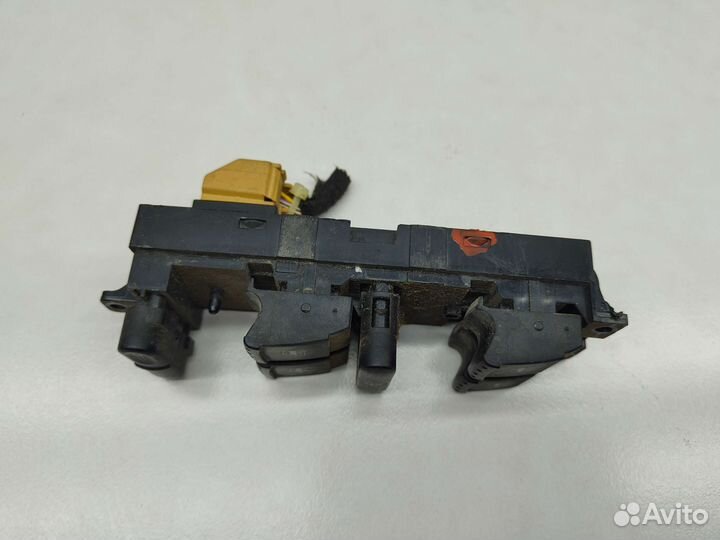 Блок стеклоподъемников Volkswagen Golf MK4 1999 г