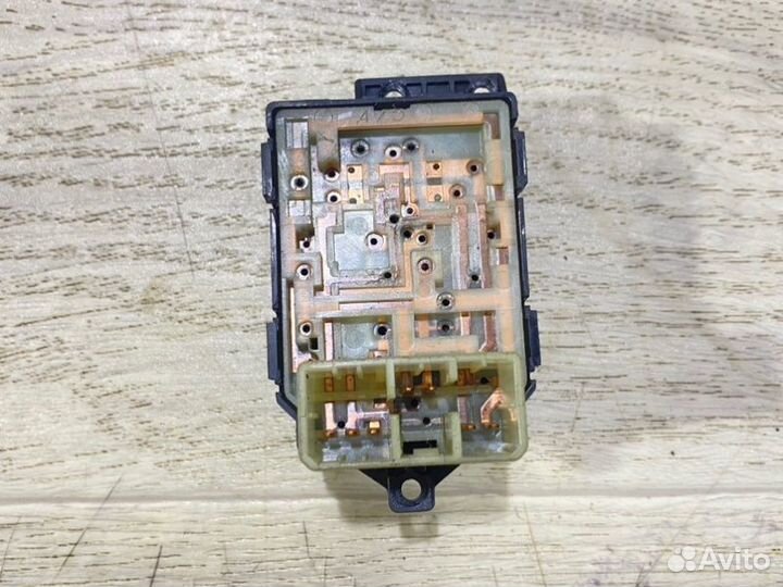 Переключатель регулировки зеркал Kia Rio 3 седан