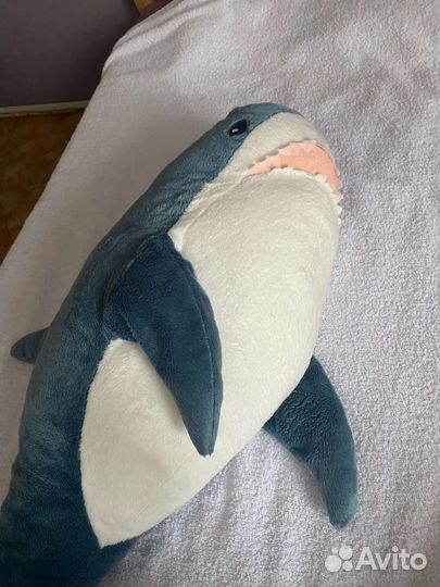 Акула из Икеа большая