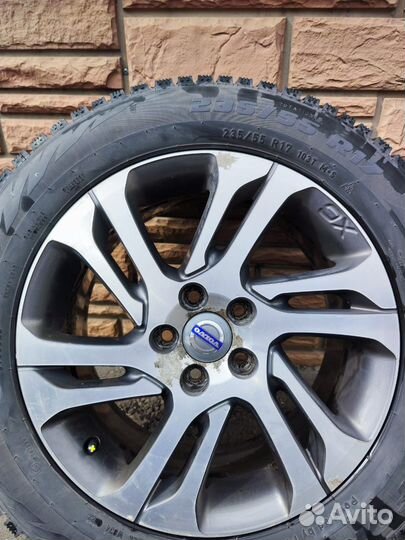 Formula Ice 235/55 R17 103M