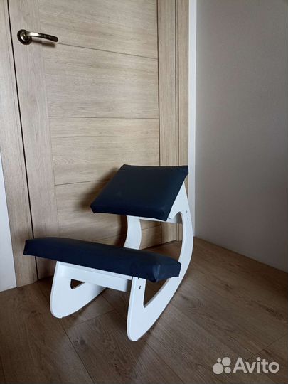 Ортопедический коленный стул