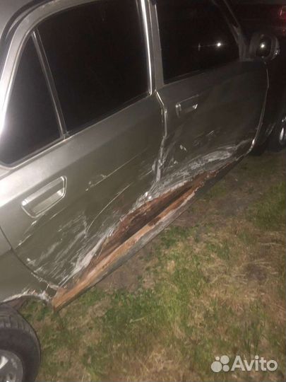 ГАЗ 31105 Волга 2.3 МТ, 2006, битый, 280 000 км