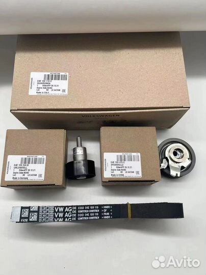 Комплект ремня грм VAG 04E198119A