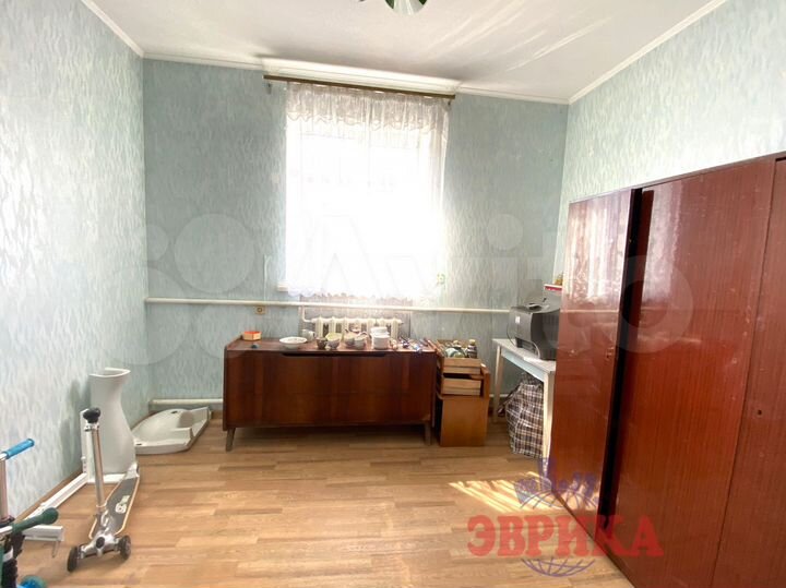 Дом 187,4 м² на участке 5,6 сот.