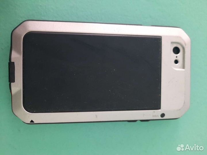 Защитный чехол iPhone