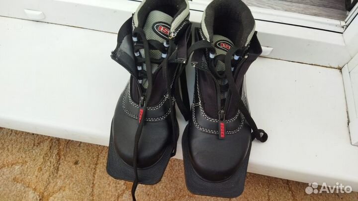 Беговые лыжи