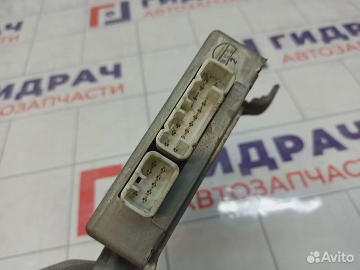 Блок электронный Toyota Land Cruiser (J100) 89227-60022