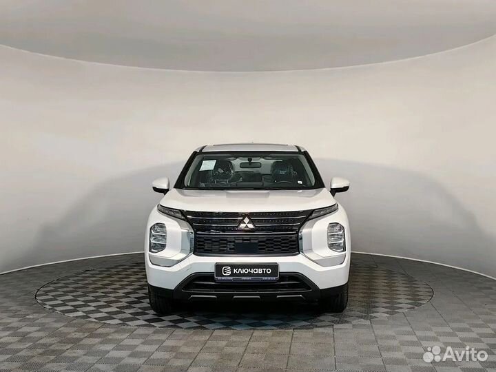 Mitsubishi Outlander 1.5 CVT, 2023