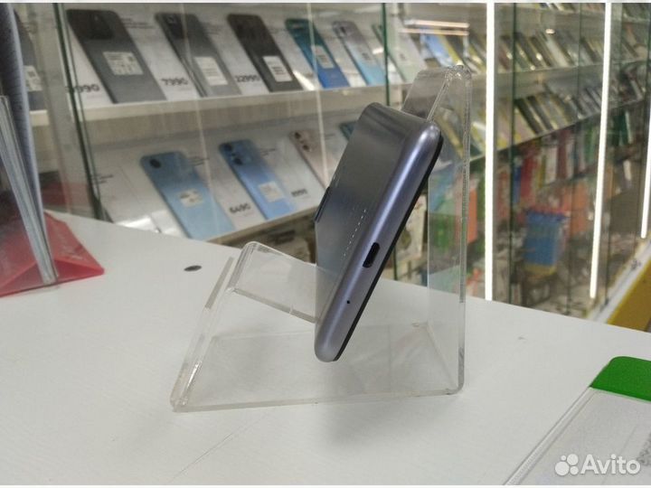 Смартфон Xiaomi Redmi 6 4/64GB (серый)