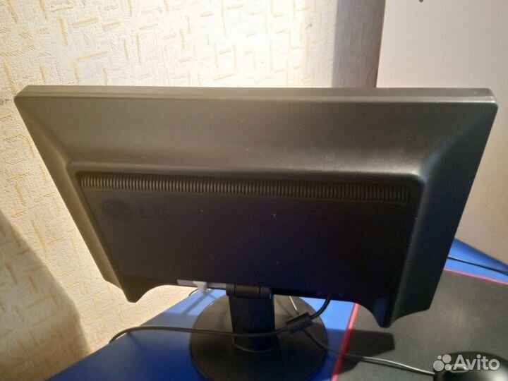 Монитор LG Flatron W1934S 1440x900 77 Гц TN