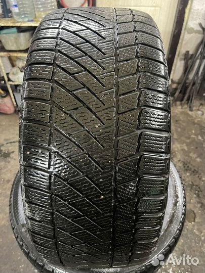Continental ContiVikingContact 6 225/45 R17 94T