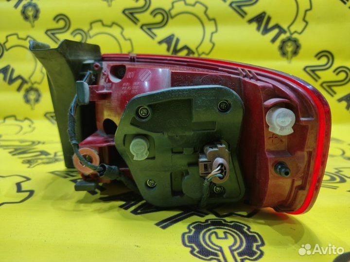 Стоп сигнал задний левый Audi A4 8K2 cdnc