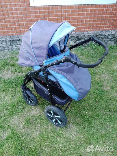 Продам коляску 3 в 1. Два короба+ авто кресло