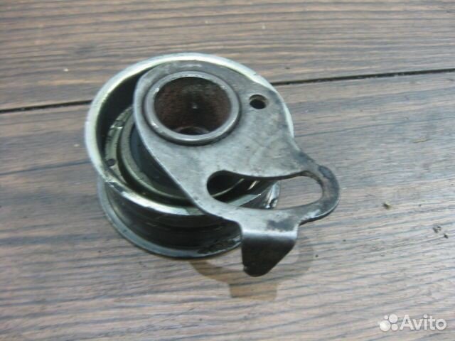 Ролик-натяжитель Toyota Sprinter (91-02 года) AE10