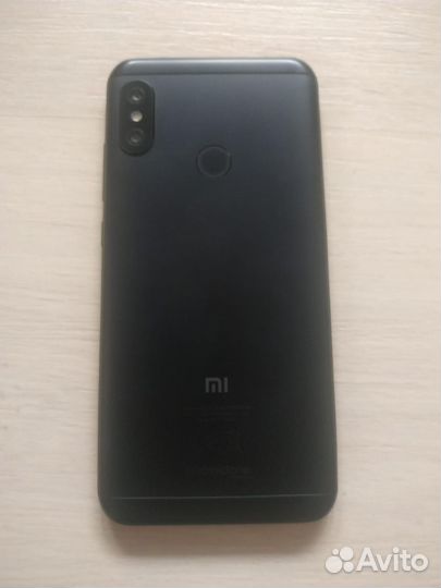 Xiaomi Mi A2 Lite Android One, 3/32 ГБ