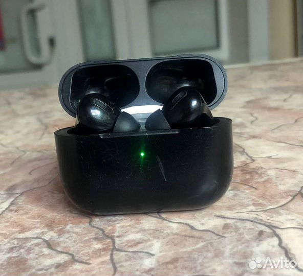 Беспроводные наушники apple airpods