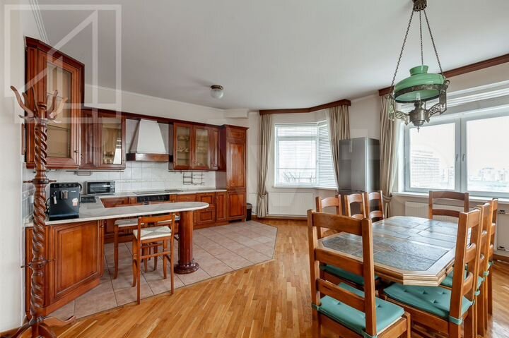 5-к. квартира, 230 м², 12/14 эт.