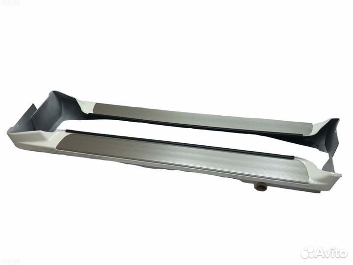 Подножки (пороги) Toyota Land Cruiser 100 V1900