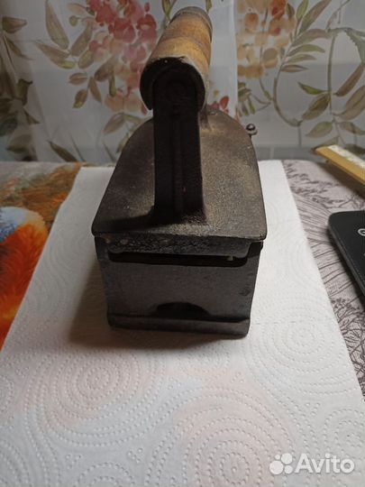Утюг чугунный старинный