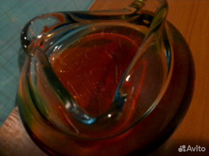 Пепельница стекло